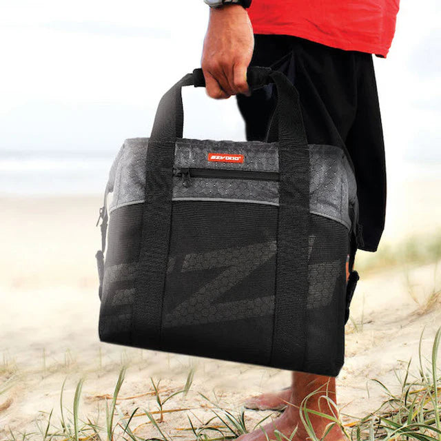 EZYDOG COOLER BAG RED AND BLACK